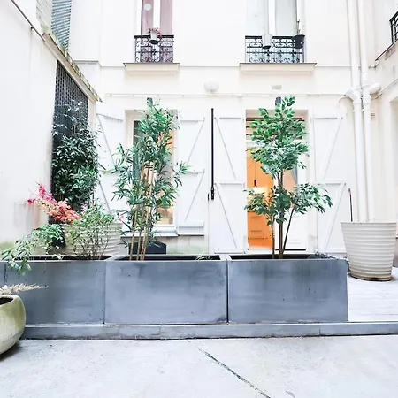 Apartment Elegant In Paris' Prestigious 6th District *