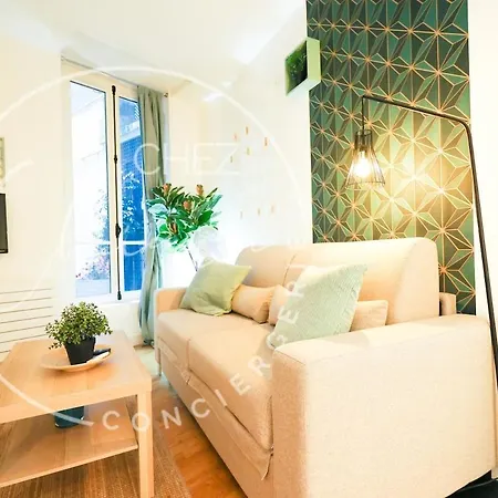 Elegant In Paris' Prestigious 6th District Parigi